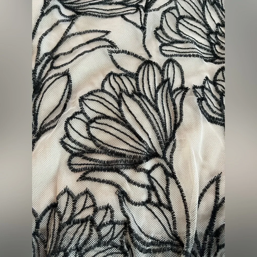 Alfani Taupe Rayon Blend Embroidery Floral Sheer Sleeve women’s size medium - Picture 10 of 14